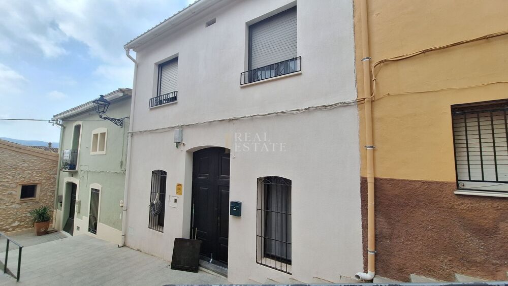 Maison 4 pièces 144 m² · à Espagne · 144 m² · 255 000 €
