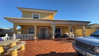  Villa à vendre 7 pièces 336 m² Torrevieja