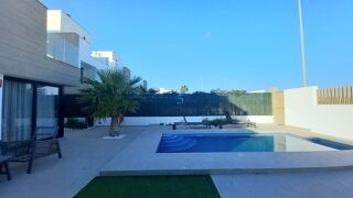  Villa � vendre 4 pi�ces 120 m� Guardamar del segura