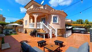  Villa � vendre 5 pi�ces 167 m� Rojales