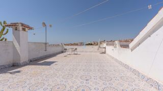  Villa � vendre 4 pi�ces 150 m� Orihuela