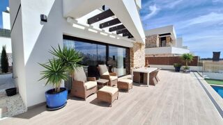  Villa � vendre 4 pi�ces 144 m� Finestrat