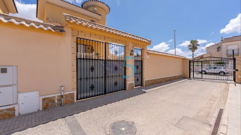 Maison 4 pièces 191 m² · à Espagne · 191 m² · 330 000 €
