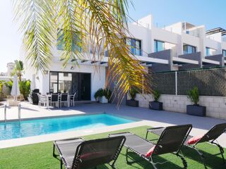  Villa � vendre 4 pi�ces 87 m� Orihuela