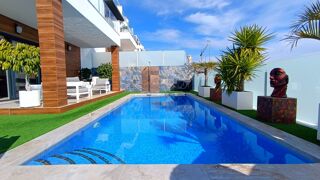 Villa � vendre 4 pi�ces 212 m� Orihuela