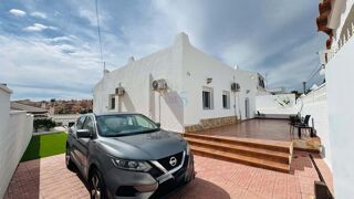  Villa � vendre 4 pi�ces 120 m� Orihuela