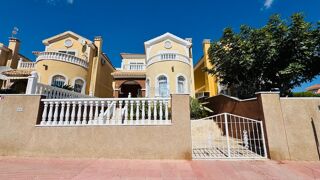  Villa � vendre 4 pi�ces 89 m� Orihuela
