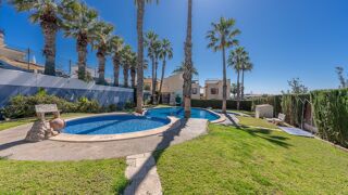  Villa � vendre 4 pi�ces 120 m� Orihuela