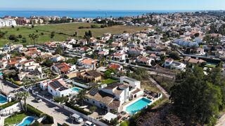  Villa à vendre 9 pièces 396 m² Denia