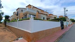 Villa � vendre 4 pi�ces 104 m� Algorfa