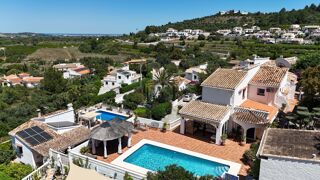  Villa � vendre 5 pi�ces 312 m� Orba