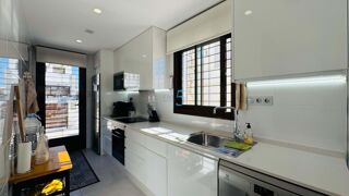  Maison � vendre 4 pi�ces 94 m� Torrevieja