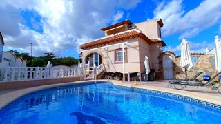  Villa � vendre 5 pi�ces 120 m� Benij�far