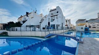  Maison � vendre 4 pi�ces 122 m� Torrevieja