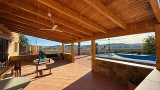  Villa � vendre 4 pi�ces 105 m� Campos del r�o