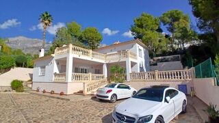  Villa � vendre 4 pi�ces 251 m� Altea