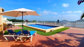  Villa � vendre 4 pi�ces 272 m� Algorfa