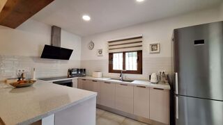  Villa � vendre 4 pi�ces 205 m� Alcalal�