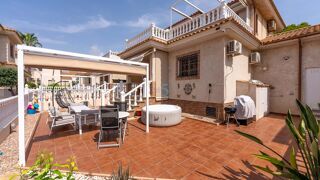  Villa � vendre 4 pi�ces 140 m� Orihuela