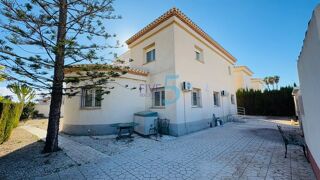  Villa à vendre 5 pièces 139 m² Orihuela