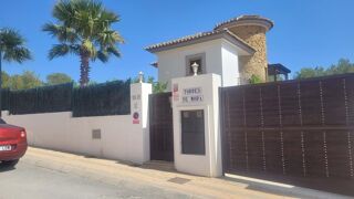  Villa à vendre 4 pièces 180 m² Finestrat