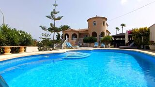  Villa � vendre 6 pi�ces 375 m� Almorad�