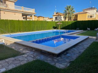  Villa � vendre 4 pi�ces 191 m� Orihuela