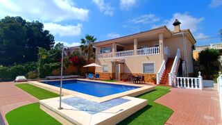  Villa � vendre 4 pi�ces 272 m� Algorfa