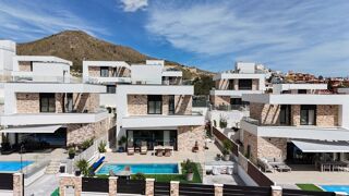  Villa � vendre 4 pi�ces 144 m� Finestrat