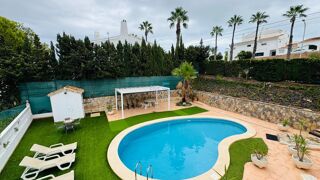  Villa � vendre 5 pi�ces 156 m� Orihuela