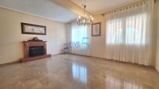  Villa à vendre 5 pièces 231 m² Torrevieja