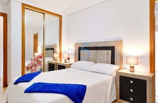  Appartement � vendre 4 pi�ces 84 m� Torrevieja