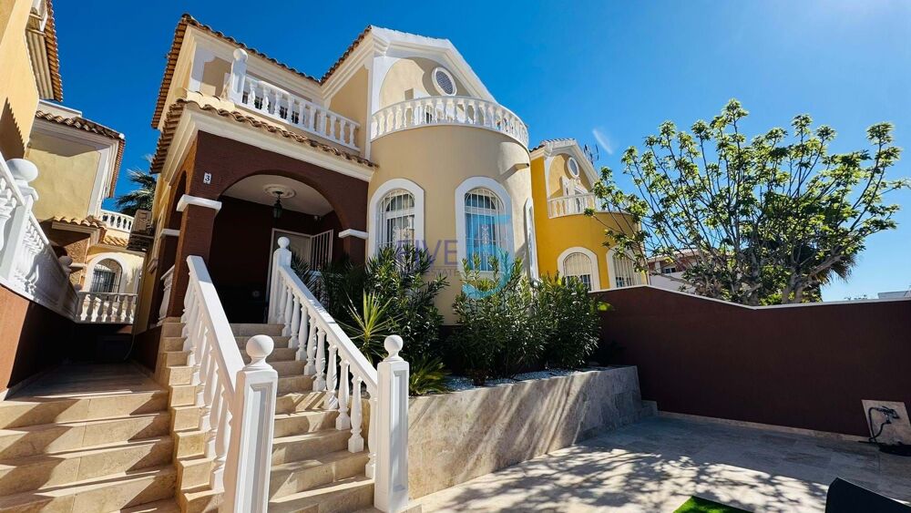Maison 4 pièces 136 m² · à Espagne · 136 m² · 255 000 €