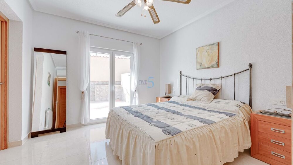 � vendre  Villa Rojales