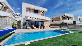  Villa � vendre 4 pi�ces 144 m� Finestrat