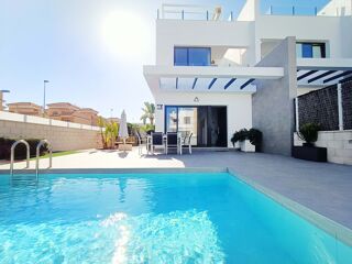  Villa � vendre 4 pi�ces 87 m� Orihuela