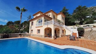  Villa � vendre 7 pi�ces 328 m� Barx