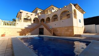  Villa � vendre 6 pi�ces 310 m� Rojales