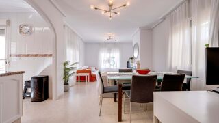  Villa � vendre 4 pi�ces 102 m� Orihuela
