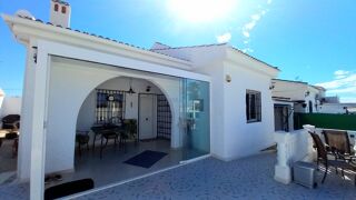  Villa � vendre 4 pi�ces 134 m� Torrevieja
