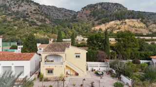  Villa � vendre 4 pi�ces 152 m� Adsubia