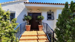  Villa � vendre 5 pi�ces 360 m� Alf�s del pi (l')