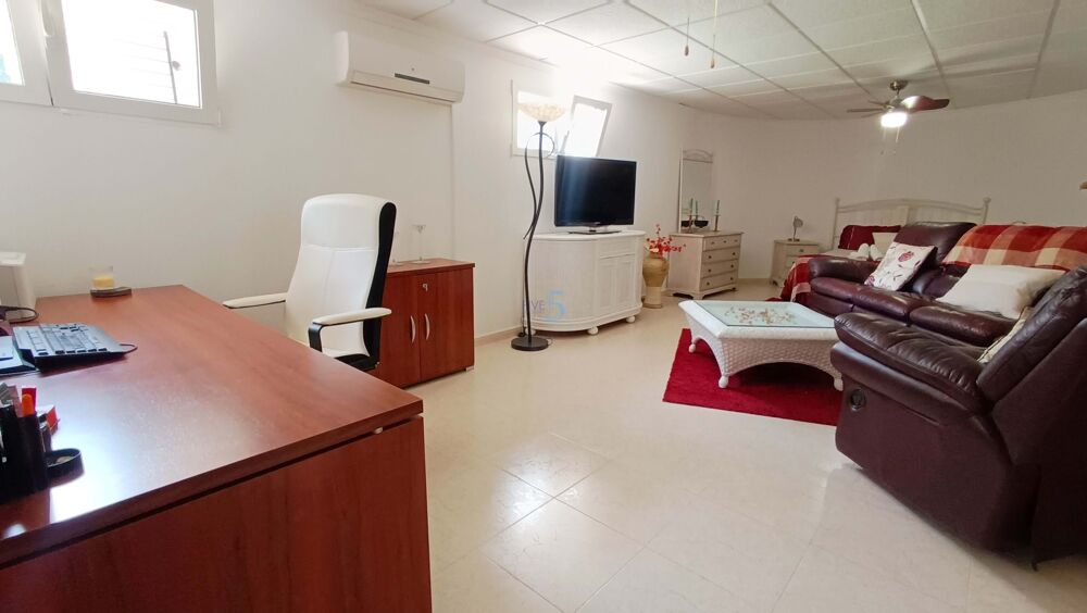 � vendre  Villa Almorad�