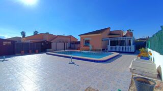  Villa à vendre 4 pièces 135 m² Formentera del segura