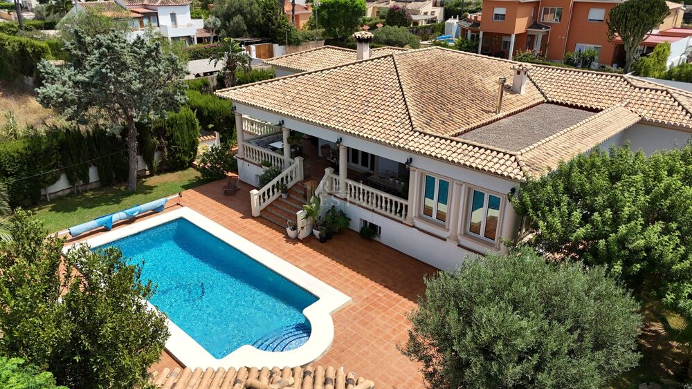 Maison 5 pièces 310 m² · à Espagne · 310 m² · 775 000 €