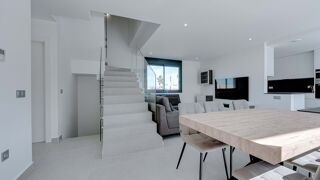  Villa � vendre 6 pi�ces 198 m� Algorfa