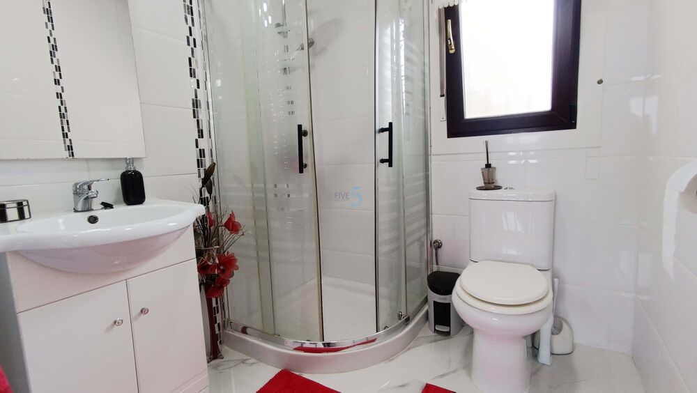 � vendre  Villa Almorad�