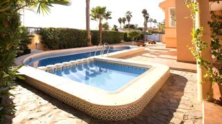  Maison � vendre 11 pi�ces 602 m� La manga del mar menor