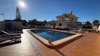  Villa � vendre 7 pi�ces 336 m� Torrevieja