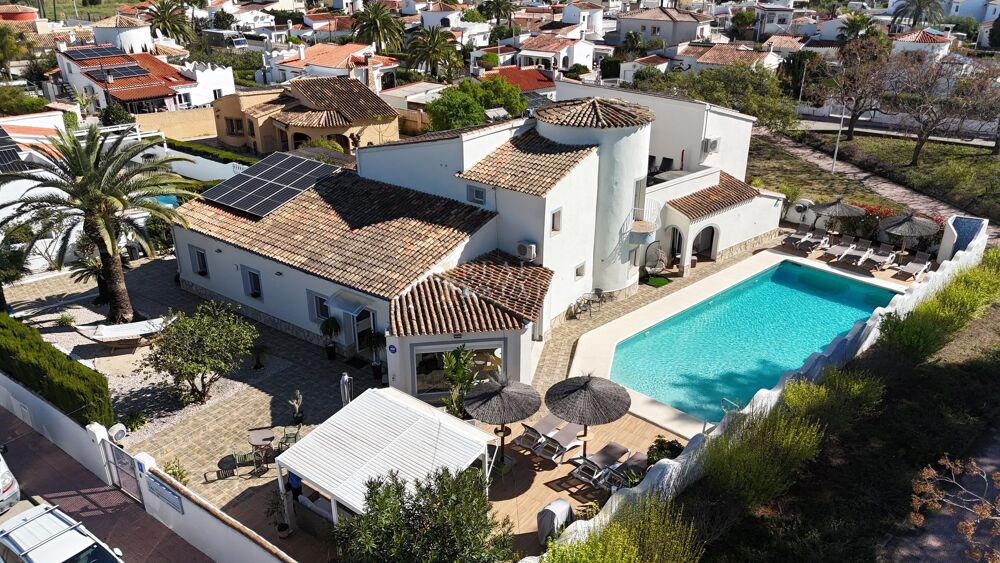 Maison 9 pièces 396 m² · à Espagne · 396 m² · 1 180 000 €